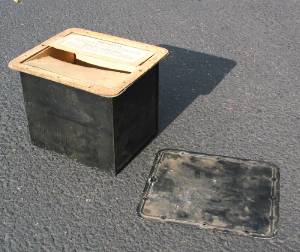 Chrysler Car Nos - Battery Box Photo Main